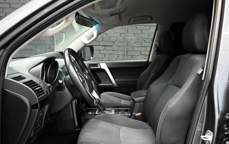 Toyota Land Cruiser Prado 150 рестайлинг 2, 2014 год, 3 600 000 рублей, 9 фотография