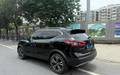 Nissan Qashqai, 2022 год, 1 600 000 рублей, 4 фотография