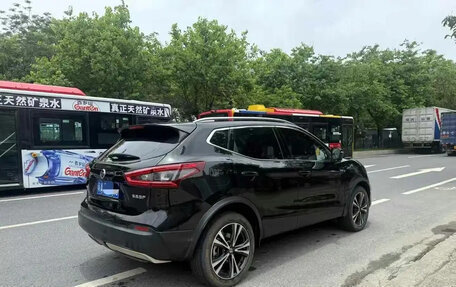 Nissan Qashqai, 2022 год, 1 600 000 рублей, 6 фотография