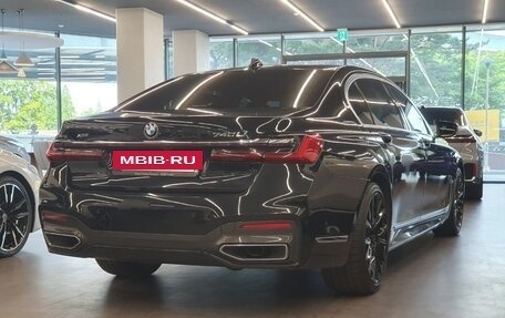 BMW 7 серия, 2022 год, 5 500 000 рублей, 2 фотография