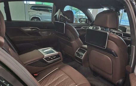 BMW 7 серия, 2022 год, 5 500 000 рублей, 13 фотография