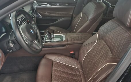 BMW 7 серия, 2022 год, 5 500 000 рублей, 10 фотография