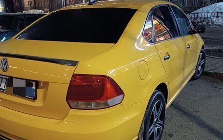 Volkswagen Polo VI (EU Market), 2019 год, 890 000 рублей, 2 фотография
