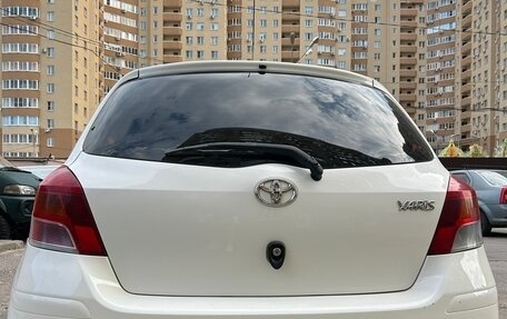 Toyota Yaris III рестайлинг, 2009 год, 480 000 рублей, 5 фотография