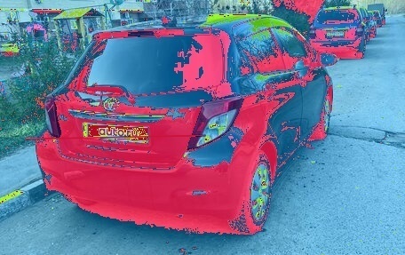 Toyota Vitz, 2012 год, 770 000 рублей, 2 фотография