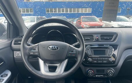 KIA Rio III рестайлинг, 2015 год, 929 990 рублей, 10 фотография