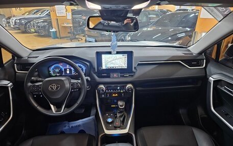 Toyota RAV4, 2022 год, 2 570 000 рублей, 9 фотография