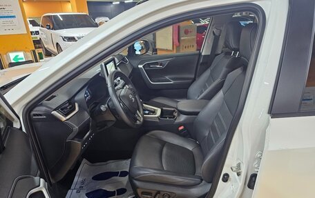 Toyota RAV4, 2022 год, 2 570 000 рублей, 14 фотография