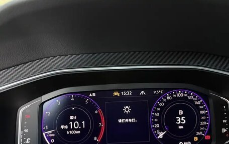 Volkswagen Tiguan II, 2022 год, 2 558 000 рублей, 15 фотография