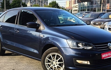 Volkswagen Polo VI (EU Market), 2015 год, 890 000 рублей, 2 фотография