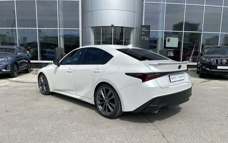 Lexus IS III, 2021 год, 3 990 000 рублей, 7 фотография
