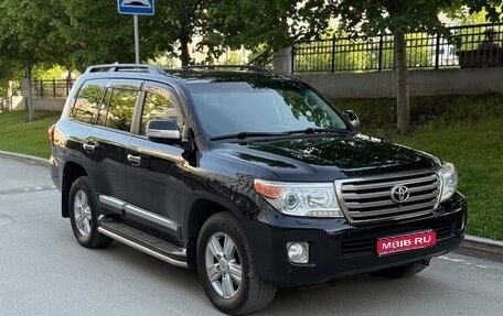Toyota Land Cruiser 200, 2013 год, 2 770 000 рублей, 1 фотография