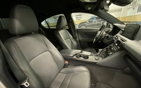 Lexus IS III, 2021 год, 3 990 000 рублей, 21 фотография