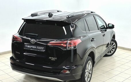 Toyota RAV4, 2018 год, 2 769 000 рублей, 9 фотография