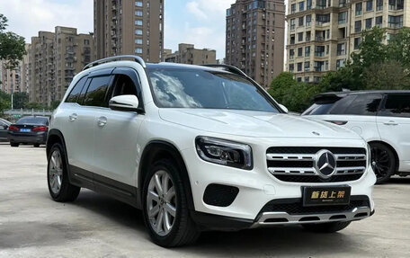 Mercedes-Benz GLB, 2020 год, 2 200 000 рублей, 3 фотография