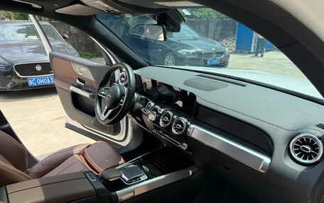Mercedes-Benz GLB, 2020 год, 2 200 000 рублей, 14 фотография