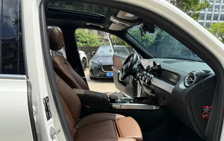 Mercedes-Benz GLB, 2020 год, 2 200 000 рублей, 13 фотография