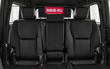 Toyota Land Cruiser Prado, 2024 год, 10 494 000 рублей, 5 фотография