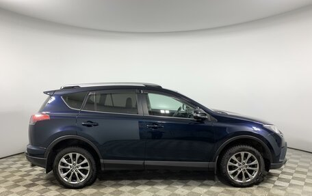 Toyota RAV4, 2018 год, 2 400 000 рублей, 4 фотография