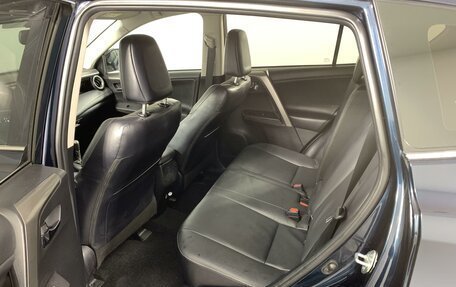 Toyota RAV4, 2018 год, 2 400 000 рублей, 12 фотография