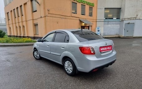 KIA Rio II, 2011 год, 650 000 рублей, 4 фотография