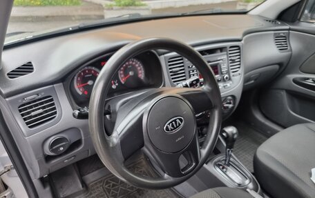 KIA Rio II, 2011 год, 650 000 рублей, 20 фотография