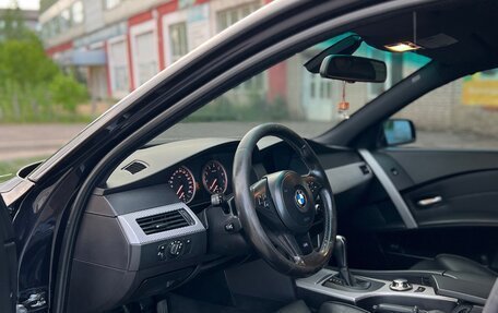 BMW 5 серия, 2005 год, 960 000 рублей, 13 фотография