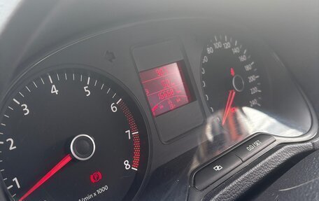 Volkswagen Polo VI (EU Market), 2014 год, 680 000 рублей, 4 фотография