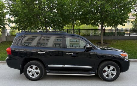 Toyota Land Cruiser 200, 2013 год, 2 770 000 рублей, 4 фотография