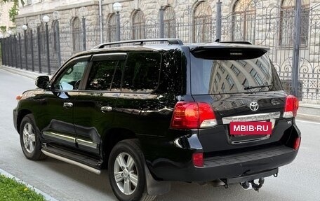 Toyota Land Cruiser 200, 2013 год, 2 770 000 рублей, 7 фотография