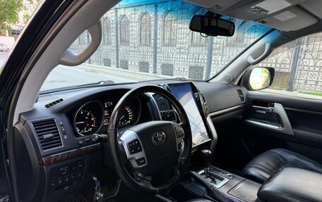 Toyota Land Cruiser 200, 2013 год, 2 770 000 рублей, 17 фотография