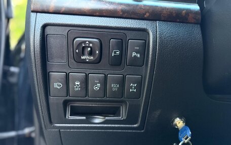 Toyota Land Cruiser 200, 2013 год, 2 770 000 рублей, 22 фотография