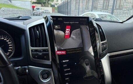 Toyota Land Cruiser 200, 2013 год, 2 770 000 рублей, 32 фотография