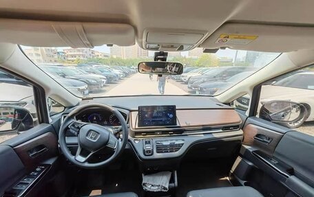 Honda Odyssey IV, 2022 год, 2 900 000 рублей, 7 фотография