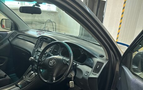 Toyota Kluger II, 2011 год, 800 000 рублей, 2 фотография