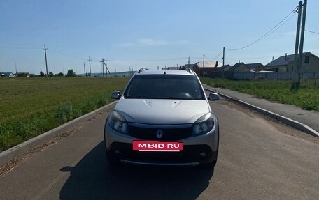 Renault Sandero I, 2012 год, 340 000 рублей, 2 фотография
