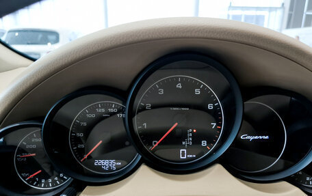 Porsche Cayenne III, 2011 год, 2 590 000 рублей, 16 фотография