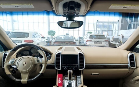 Porsche Cayenne III, 2011 год, 2 590 000 рублей, 17 фотография