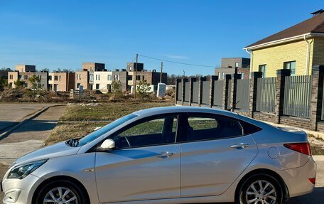 Hyundai Solaris II рестайлинг, 2015 год, 650 000 рублей, 7 фотография