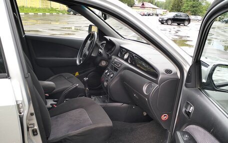 Mitsubishi Outlander III рестайлинг 3, 2005 год, 500 000 рублей, 8 фотография