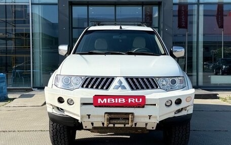 Mitsubishi Pajero Sport II рестайлинг, 2011 год, 1 740 000 рублей, 2 фотография