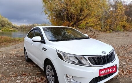 KIA Rio III рестайлинг, 2013 год, 850 000 рублей, 3 фотография