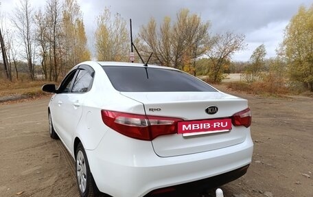 KIA Rio III рестайлинг, 2013 год, 850 000 рублей, 18 фотография