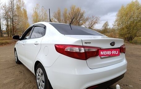 KIA Rio III рестайлинг, 2013 год, 850 000 рублей, 19 фотография