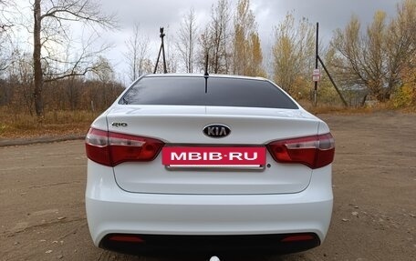 KIA Rio III рестайлинг, 2013 год, 850 000 рублей, 25 фотография