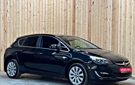 Opel Astra J, 2014 год, 850 000 рублей, 3 фотография
