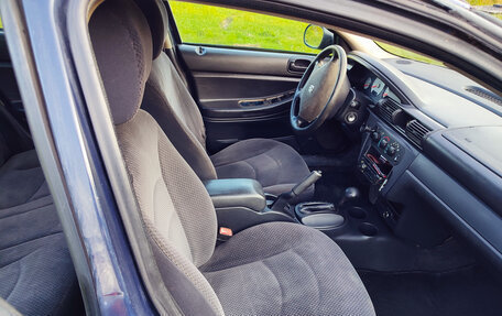 Dodge Stratus II, 2005 год, 250 000 рублей, 9 фотография