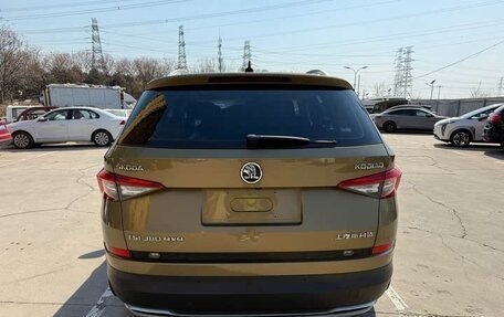 Skoda Kodiaq I, 2017 год, 2 049 000 рублей, 10 фотография
