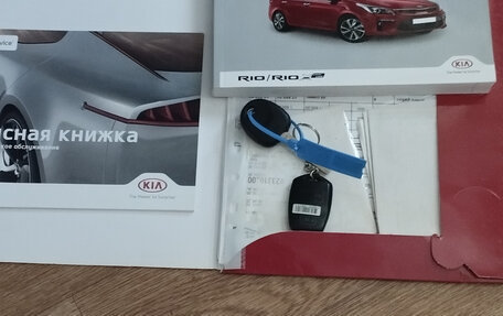 KIA Rio IV, 2018 год, 1 410 000 рублей, 10 фотография