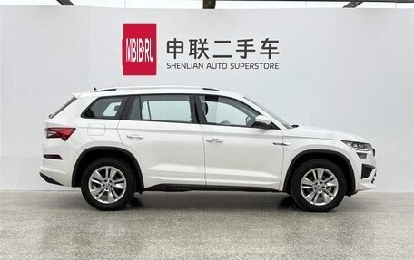 Skoda Kodiaq, 2024 год, 2 799 000 рублей, 4 фотография